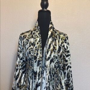 Elegant Women's Black and Gold Patterned Top